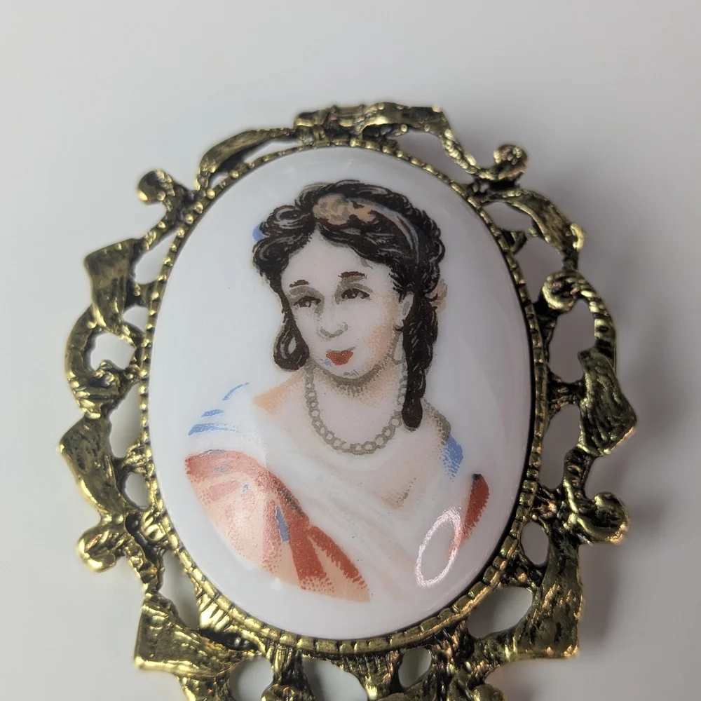 Vintage Gold and White Porcelain Cameo Brooch And Pendant Marked Japan